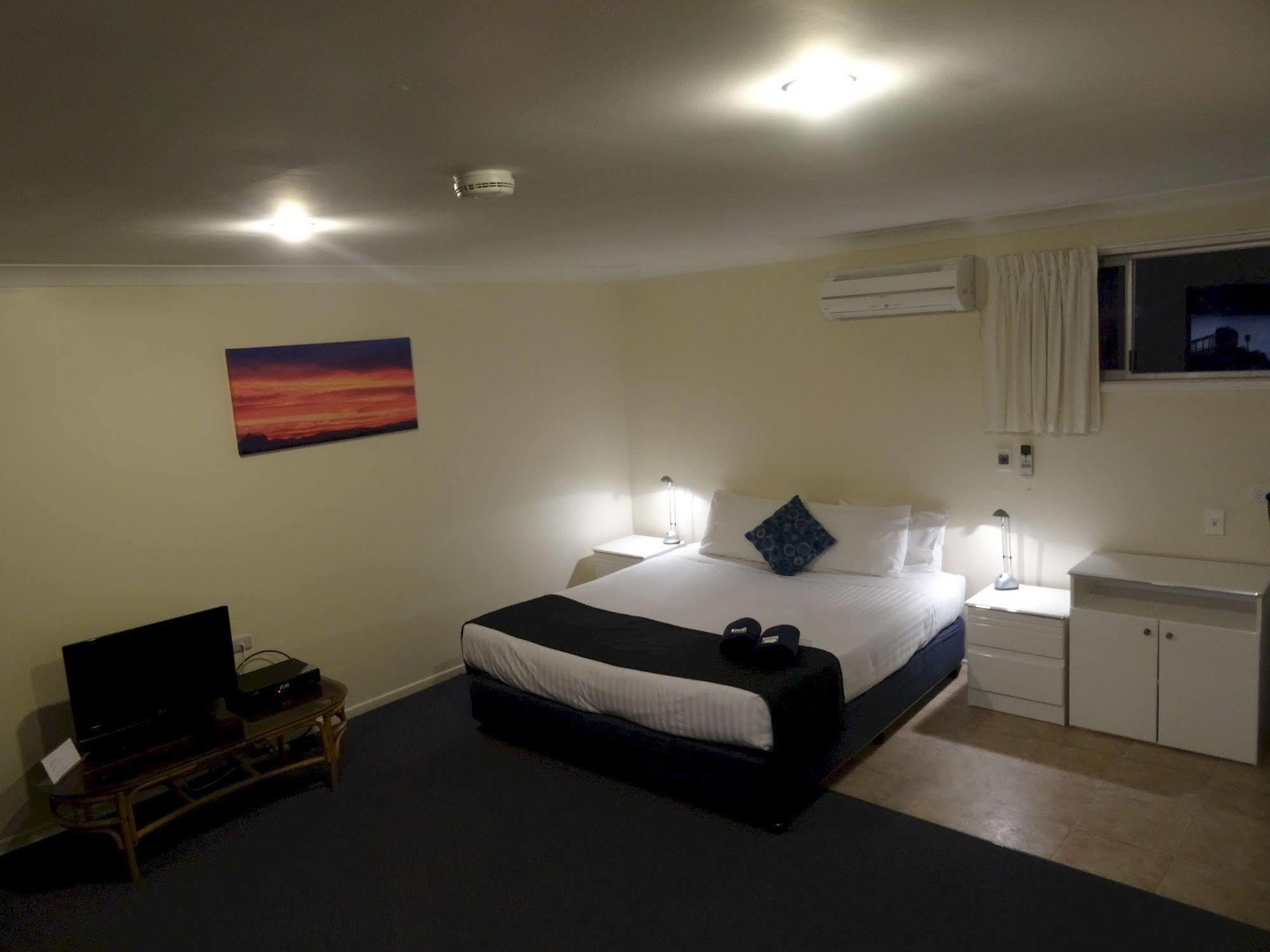 Chinderah Motel Екстер'єр фото